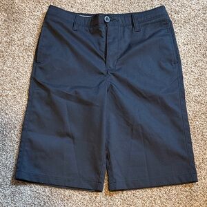 Like New-Boys Black UnderArmor Light weight Performance Shorts - loose fit